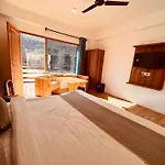 Kharpat Inn